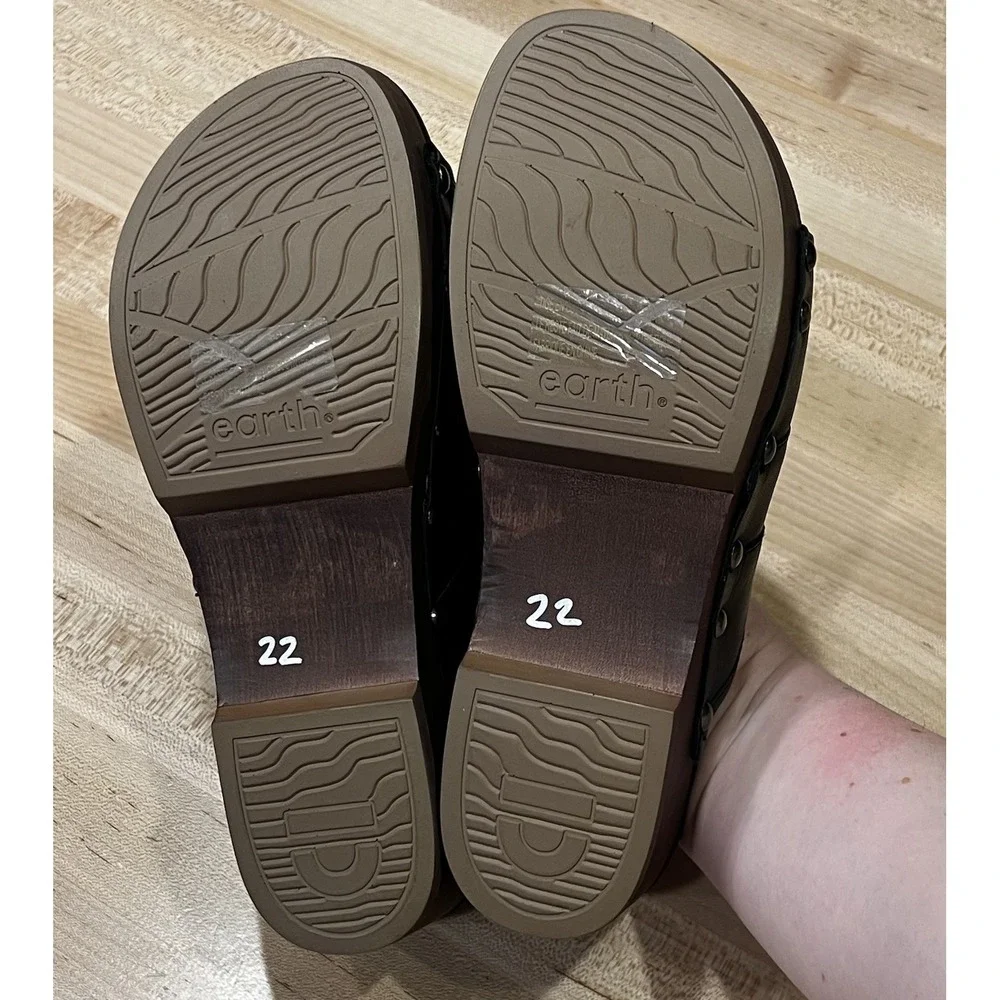 Earth Pine Tiga Soft Calf Black Leather Platform Slides, Women's Size 8
